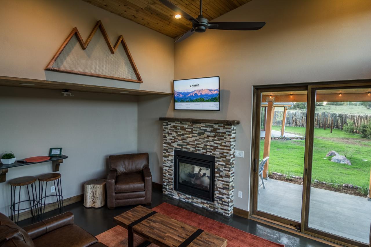 Royal Gorge Cabins Buckskin Joe Экстерьер фото